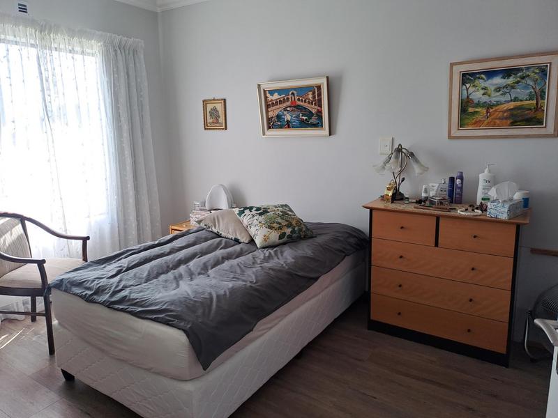 To Let 1 Bedroom Property for Rent in Buhrein Western Cape
